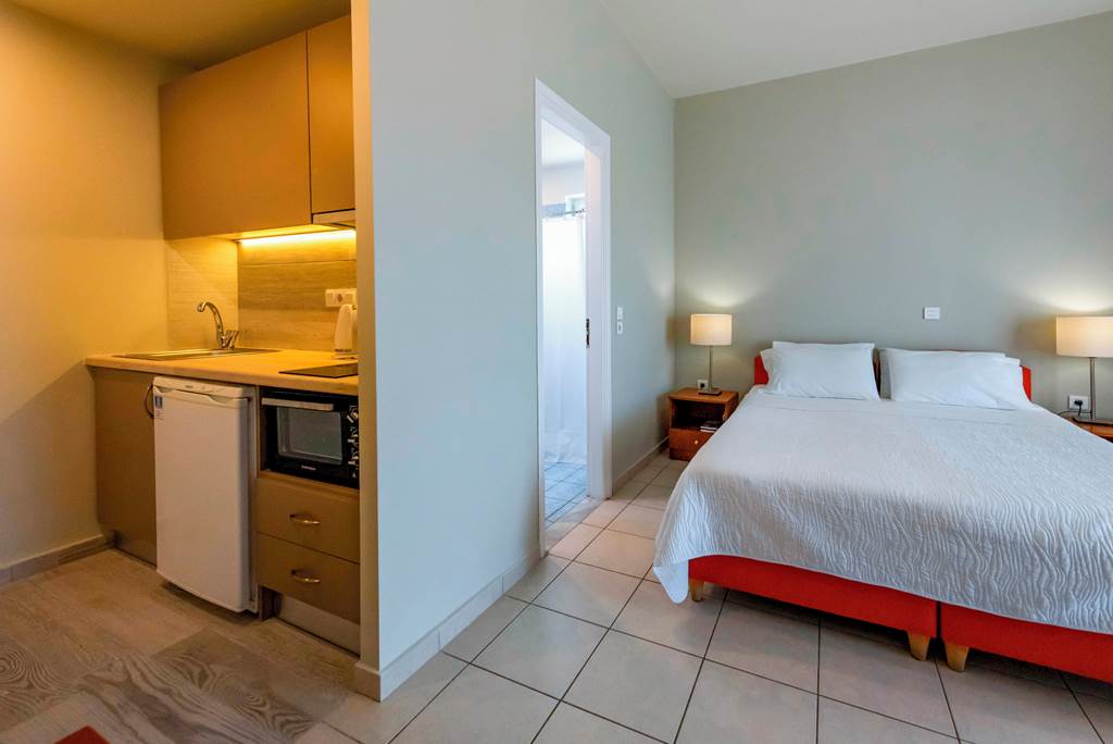 KLX_84320_Theoxenia_Hotel_Apartments_0922_01.jpg