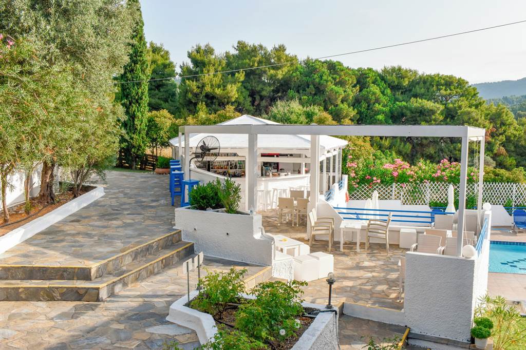 JSI_84173_Xanthi_Studios_0822_03.jpg