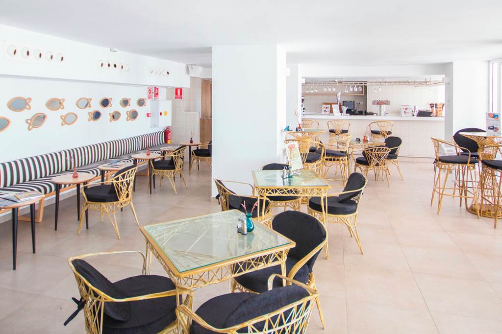 AGP_81432_Sentido_Benalmadena_Beach_1019_12.jpg