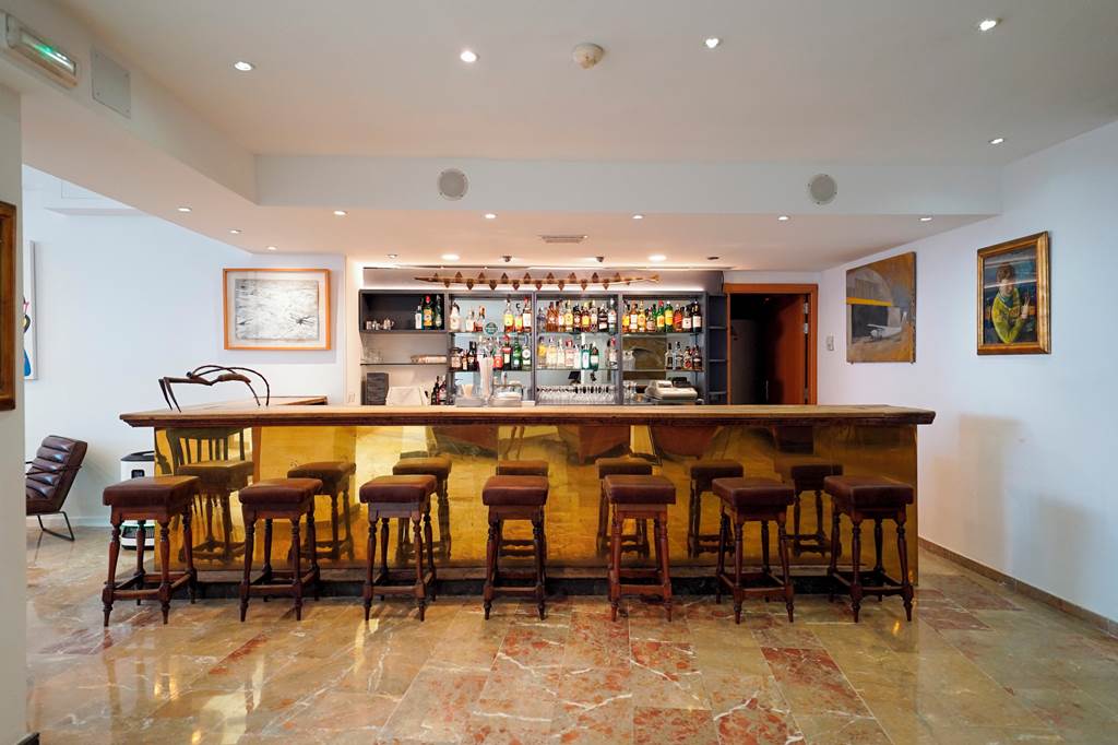 PMI_75_Hotel_Artmadams_1121_04.jpg