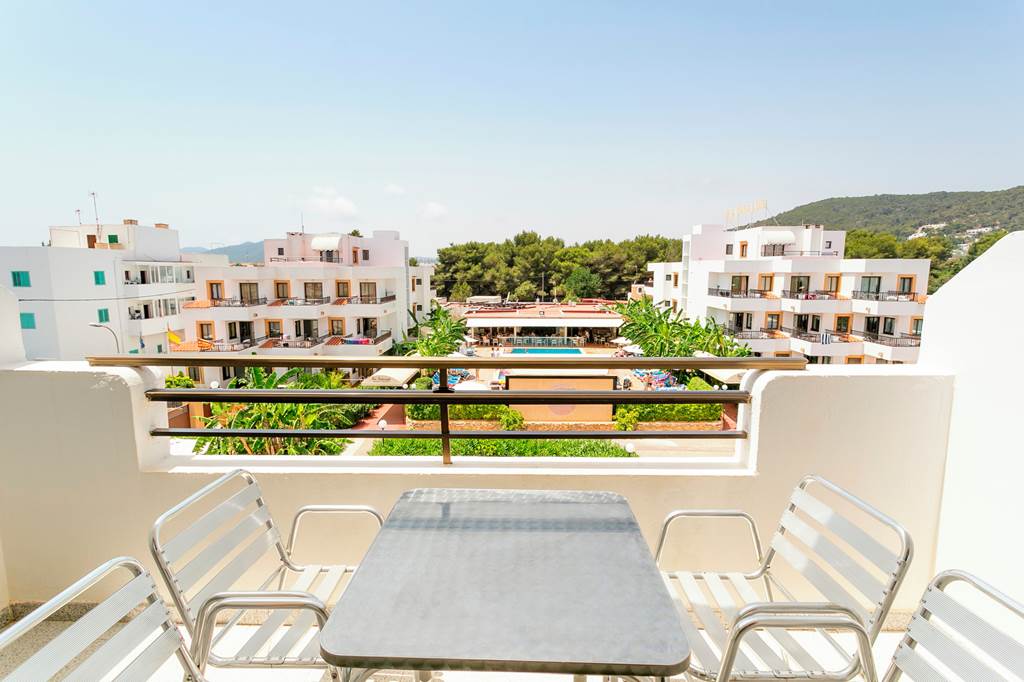 IBZ_71604_Casa_Luis_Apartments_0819_49.jpg
