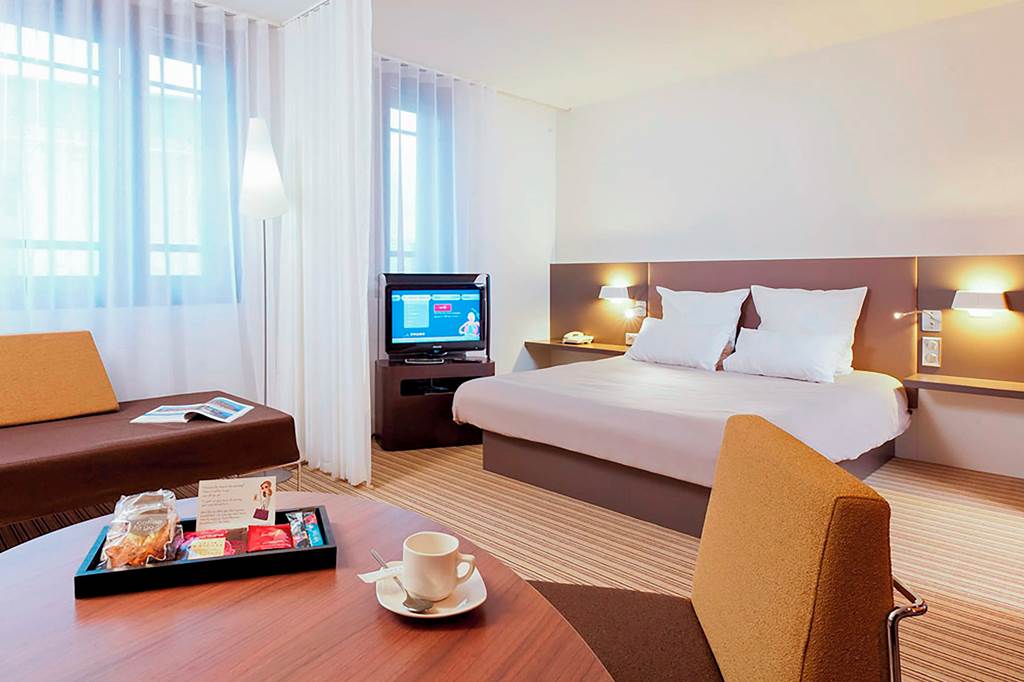NCE_85586_Novotel_Suites_Cannes_Centre_0523_04.jpg