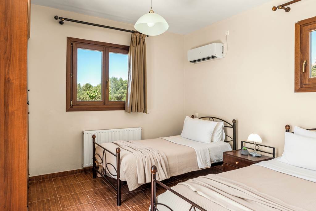 EFL_87188_Villa_Ionian_Summer_0924_20.jpg