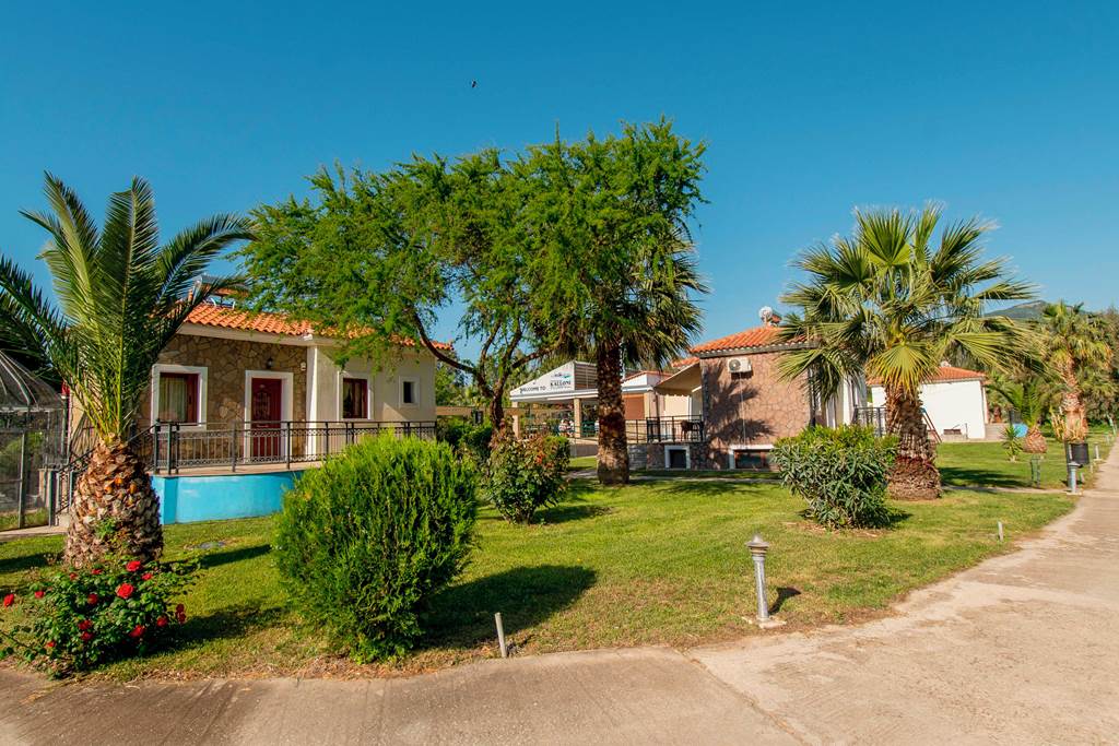 MJT_85731_Kalloni_Village_0723_01.jpg