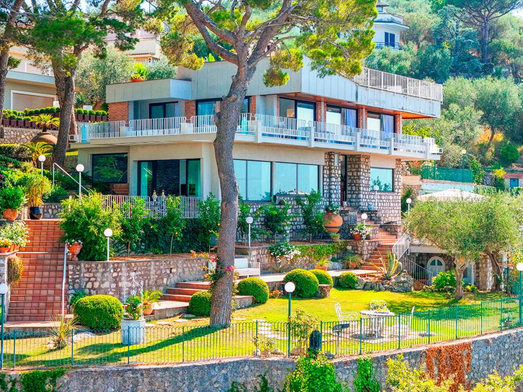 NAP_88869_Villa_Sorrento_Heights_0125_59.jpg
