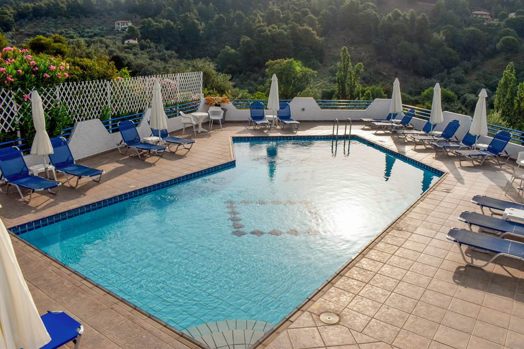 JSI_84173_Xanthi_Studios_0822_01.jpg