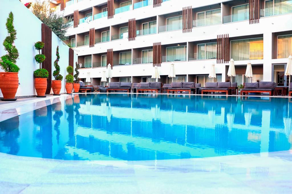 RHO_83371_Castellum_Suites_0424_04.jpg