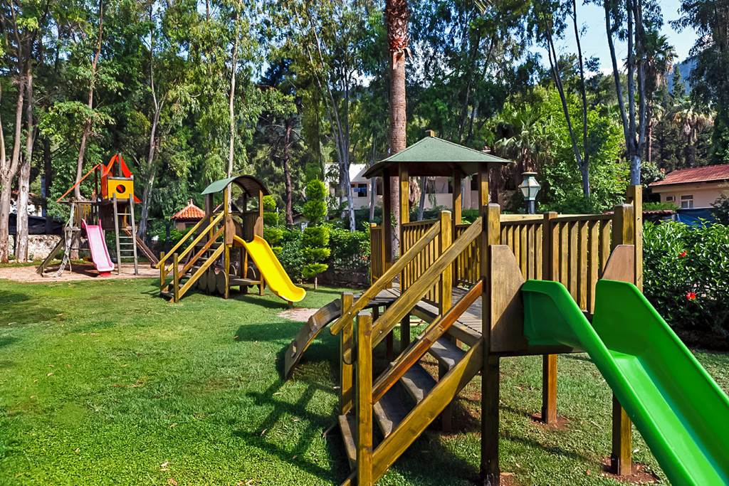 DLM_81543_Marti_Resort_1119_03.jpg