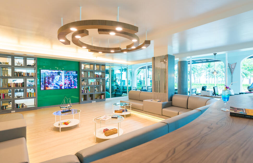 Katathani-Phuket-Beach-Resort-12.jpg
