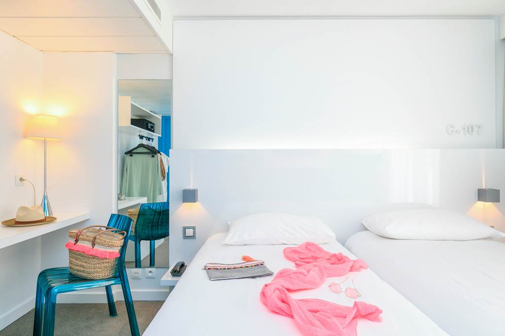 NCE_84539_Ibis_Styles_Menton_Center_0423_04.jpg