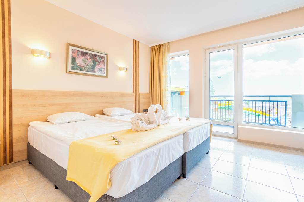 BOJ_78359_Glarus_Hotell_0723_04.jpg