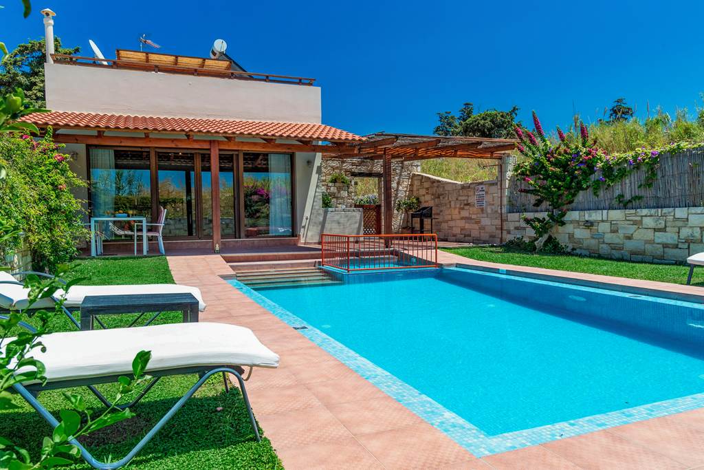 CHQ_86845_Villa_Mandarin_Platanias_0824_02.jpg
