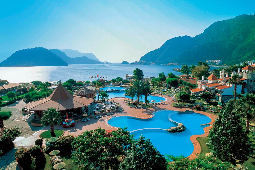 DLM_81543_Marti_Resort_1119_05.jpg