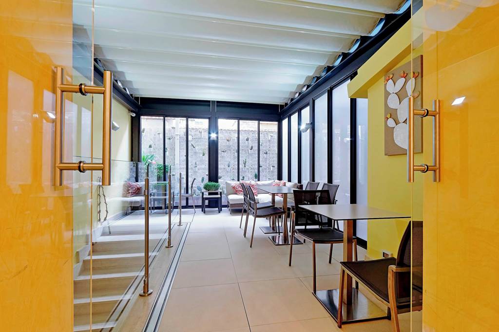 FCO_89059_Hotel_Camelia_0125_08.jpg