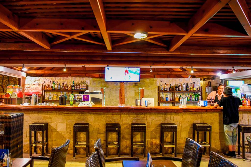 CHQ_84172_Theo_Hotel_0922_31.jpg