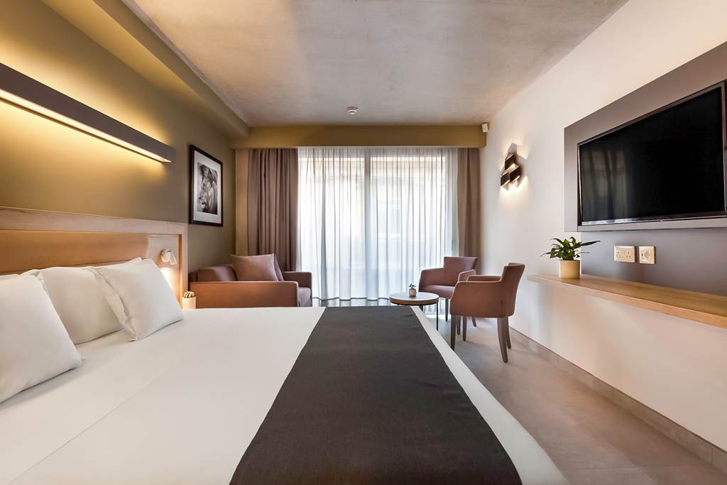 MLA_80448_ST_Azur_Hotel_1019_07.jpg