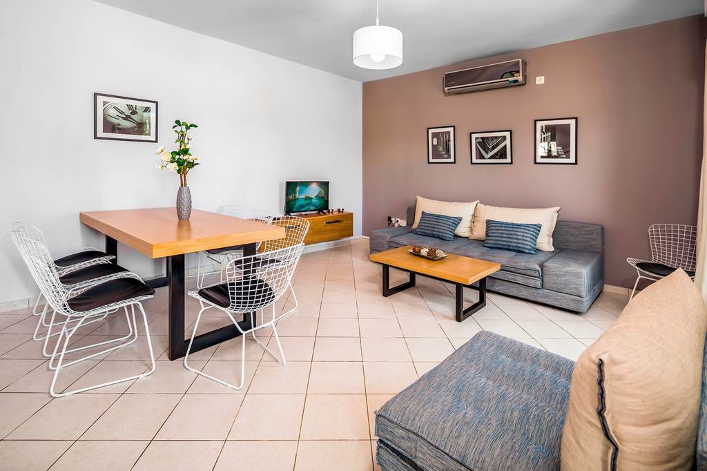 ZTH_81526_Villa_Rodi_1119_06.jpg