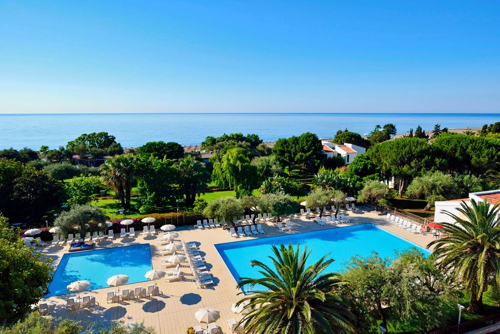 CTA_82942_UNAHOTELS_Naxos_Beach_Sicilia_0321_08.jpg