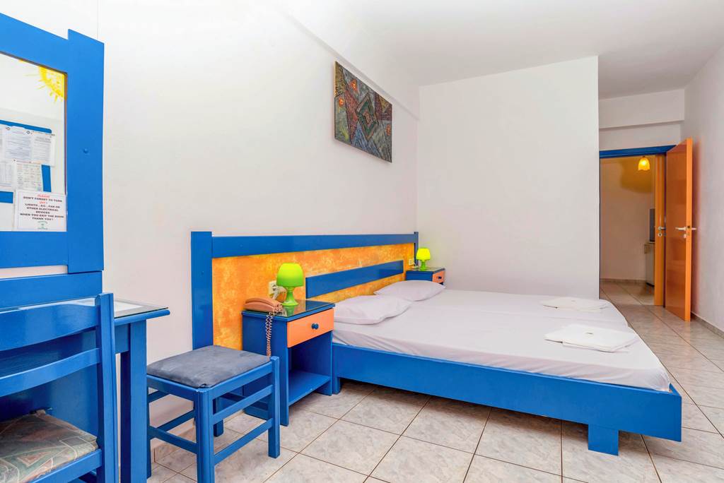 HER_84330_Eltina_Apartments_1022_05.jpg