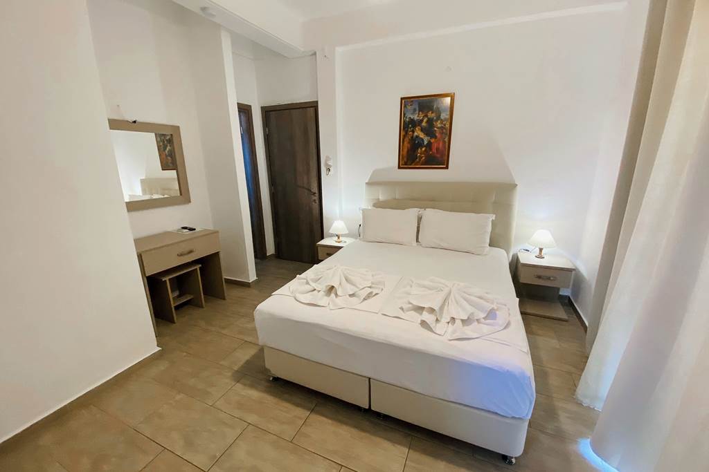 PVK_85538_Central_Hotel_Parga_0723_08.jpg