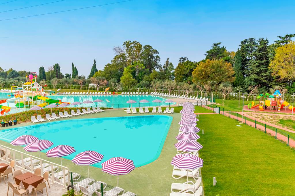 VRN_81143_Sisan_Family_Resort_0919_33.jpg