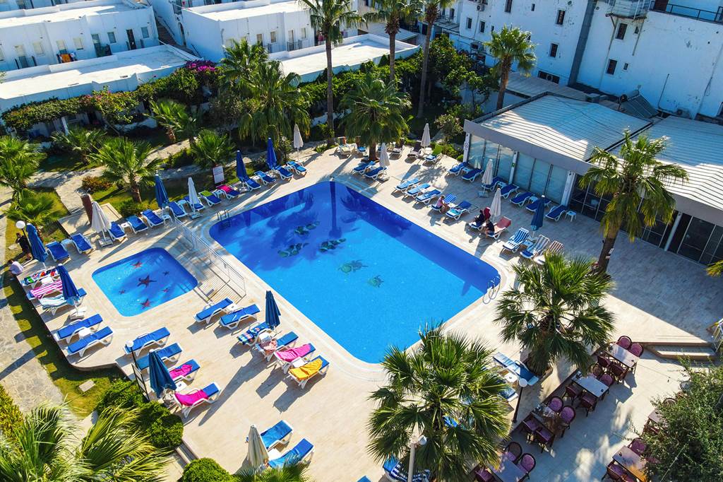 BJV_77347_Nagi_Beach_Hotel_0423_03.jpg
