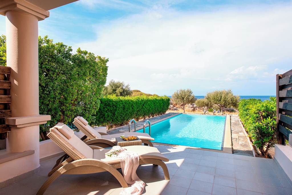 RHO_70433_Kresten_Royal_Euphoria_Resort_0624_04.jpg