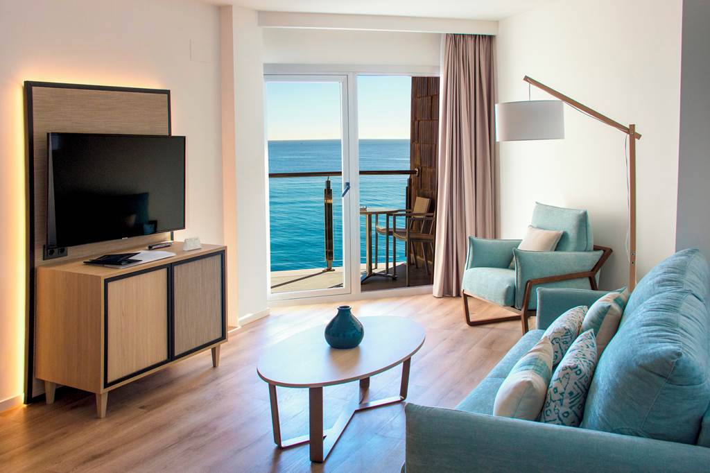 ALC_73259_Sercotel_Suites_Del_Mar_0319_03.jpg