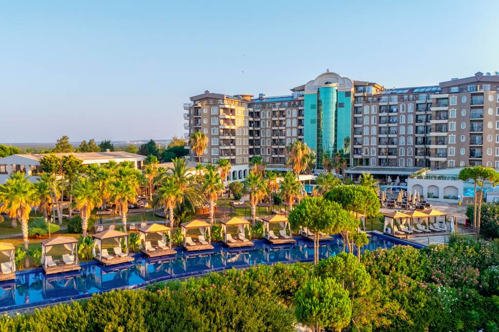 BJV_86711_Laur_Hotel_0924_11.jpg