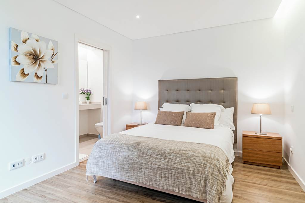 FNC_87067_Villa_Calheta_Heights_0124_15.jpg