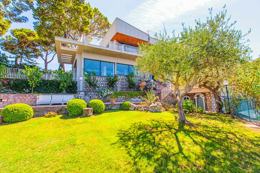 NAP_88869_Villa_Sorrento_Heights_0125_58.jpg