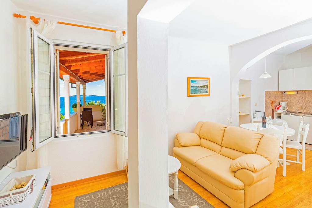 DBV_80131_Villa_New_York_0219_09.jpg