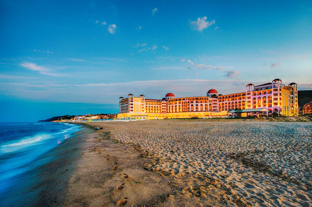 BOJ_84442_Alua_Helios_Bay_1222_10.jpg