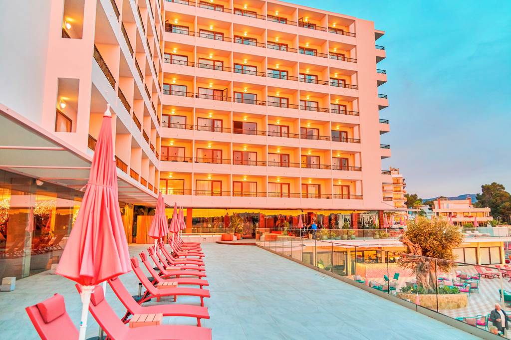 IBZ_76972_NYX_Hotel_Ibiza_formerly_Alua_Hawaii_Ibiza_0523_12.jpg