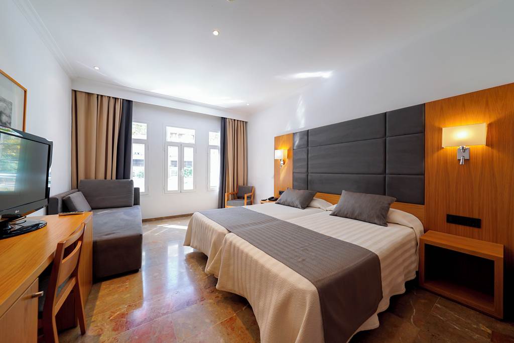 PMI_75_Hotel_Artmadams_1121_27.jpg
