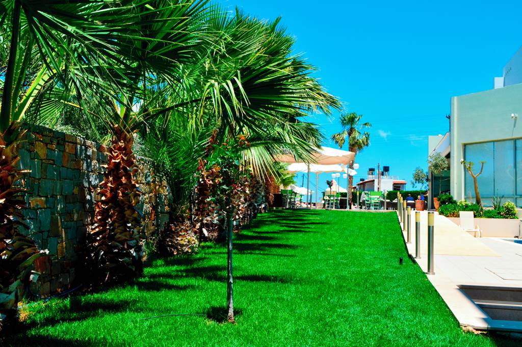 HER_70935_Angela_Suites_Boutique_Hotel_0219_03.jpg