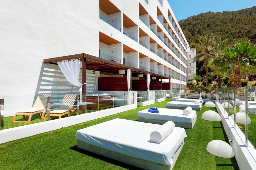 IBZ_74339_Palladium_Hotel_Cala_Llonga_0423_06.jpg