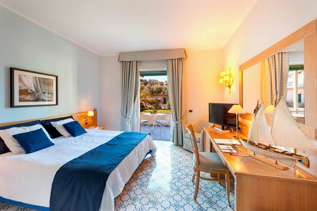 NAP_83043_Grand_Hotel_Vesuvio_NAP_0521_03.jpg