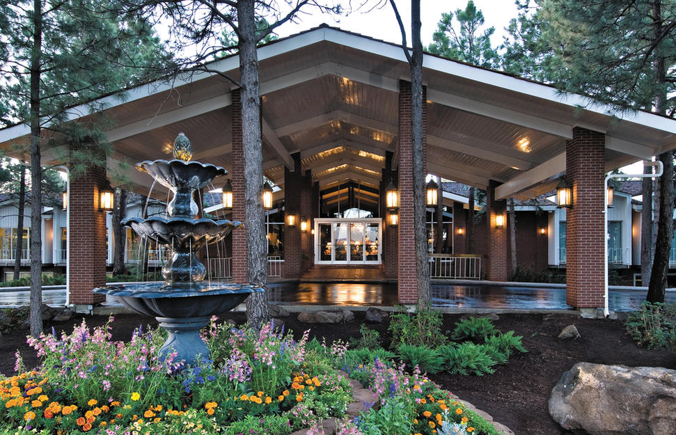 Little-America-Inn-4.jpg