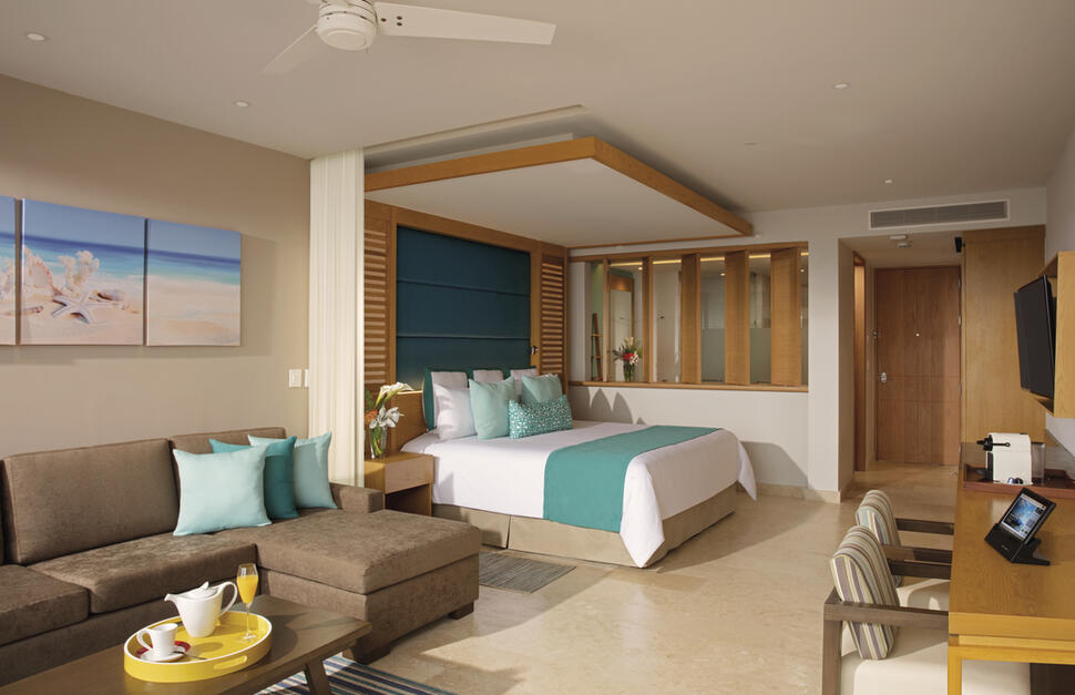 Dreams-Playa-Mujeres-5.jpg