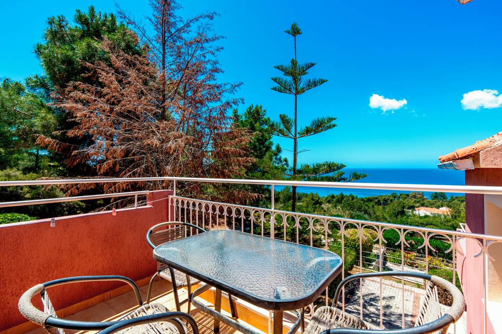 EFL_82540_Sunset_Paradise_Resort_0524_29.jpg