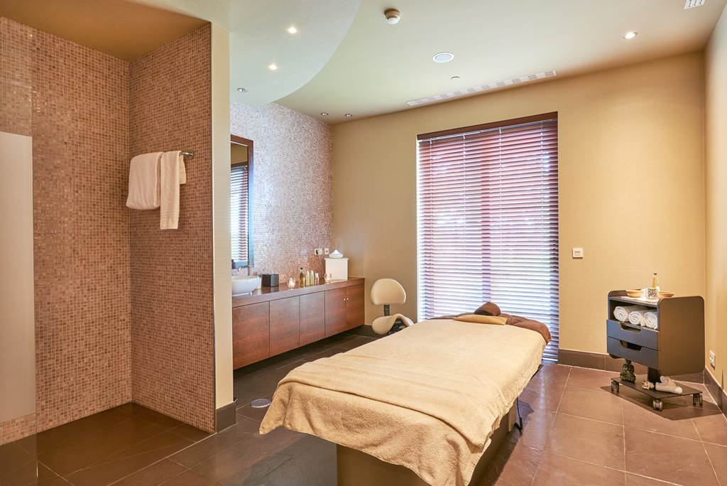FAO_73639_Cascade_Wellness_Lifestyle_Resort_0518_29.jpg