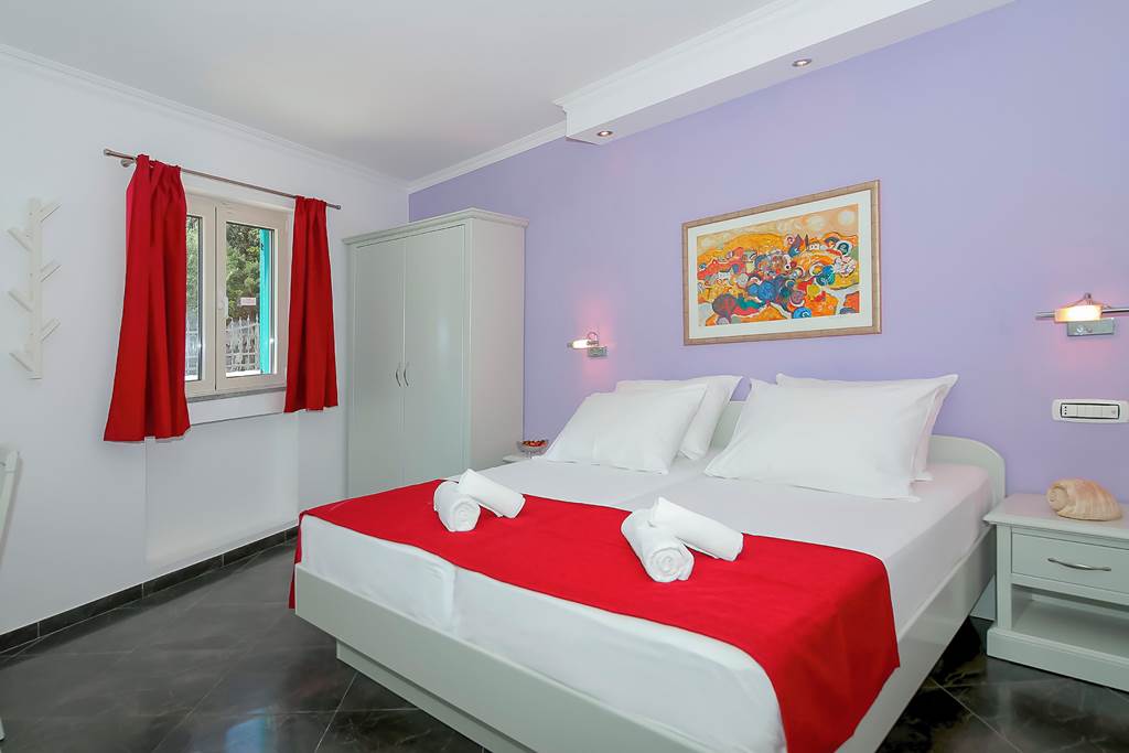 DBV_74660_Villa_Antea_Apartments_0820_02.jpg