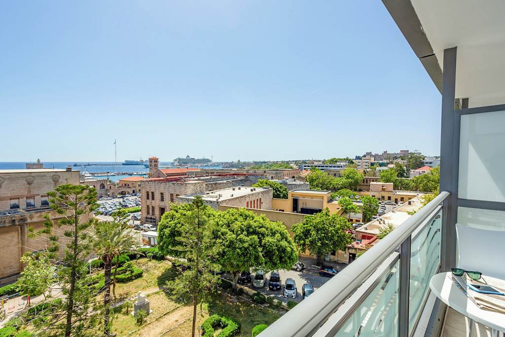 RHO_82965_Rhodos_Horizon_City_0421_04.jpg