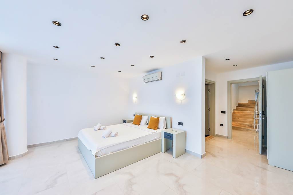 DLM_88670_Villa_Olivella_1224_05.jpg