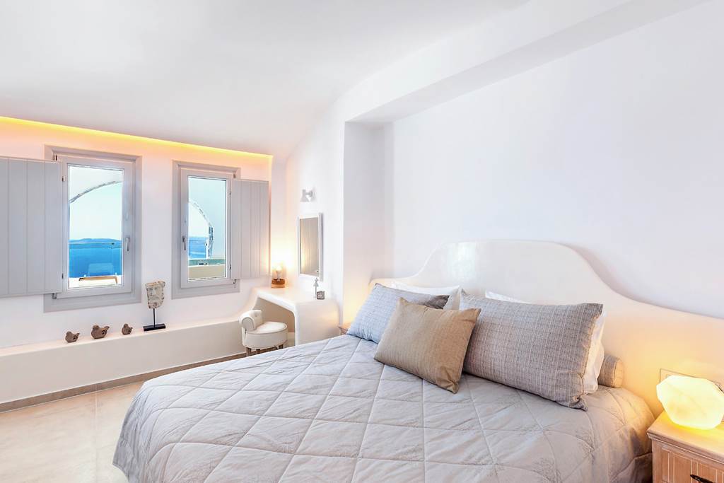 JTR_84576_Santorini_Secret_Premium_0323_03.jpg