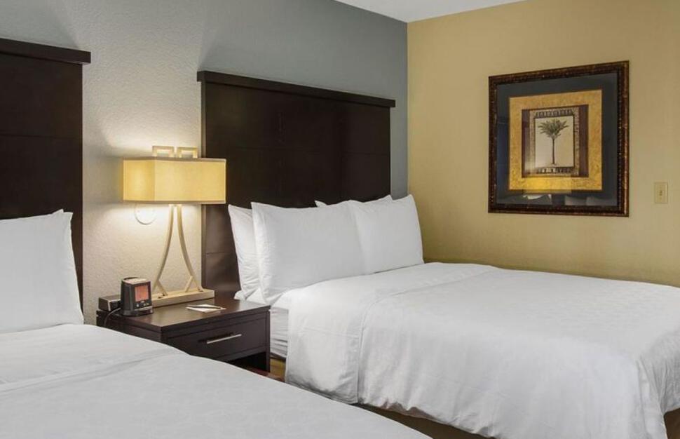 Sonesta-ES-Suites-Orlando-Lake-Buena-Vista-5.jpg