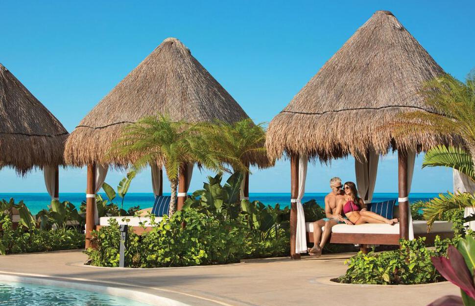 Dreams-Playa-Mujeres-8.jpg