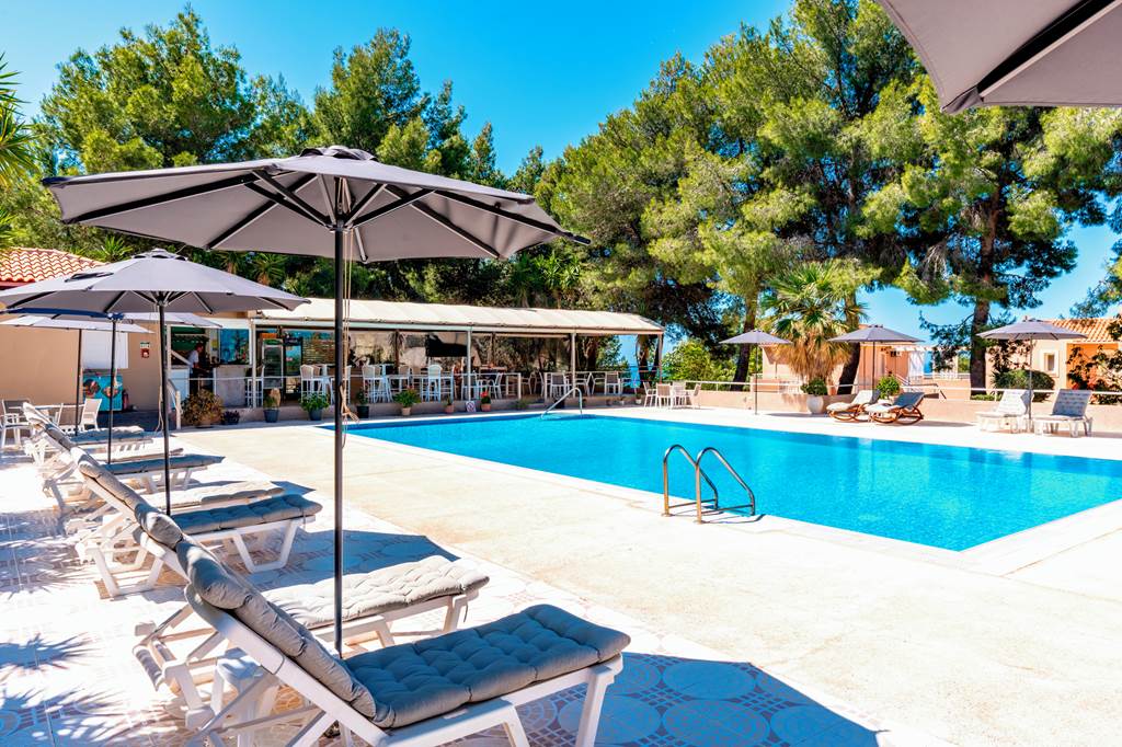EFL_82540_Sunset_Paradise_Resort_0524_47.jpg