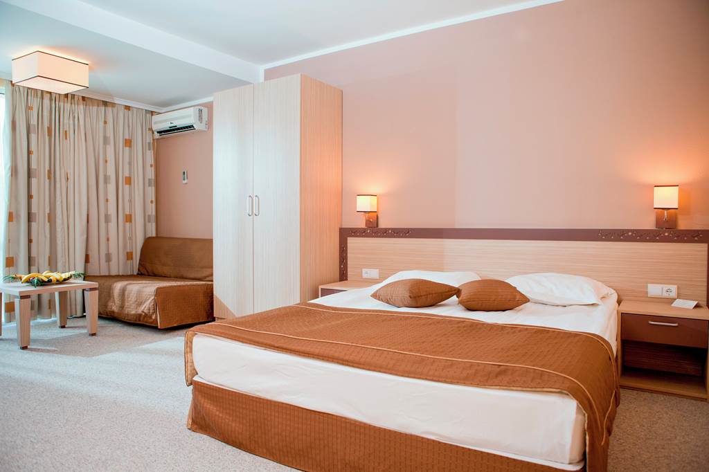 BOJ_86316_DIT_Evrika_Beach_Club_Hotel_0424_01.jpg